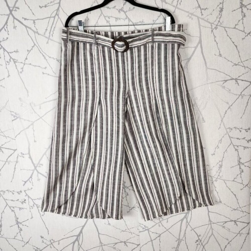 Point Zero White Stripe Linen Blend High Rise Capri Pants